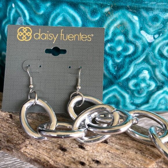 Silver Chai Link Daisy Fuentes Fashion Earrings $16ea / 3 for $25 - Picture 4 of 7